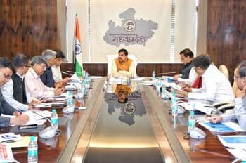 CM Mohan Yadav announcing Jal Ganga Samvardhan Abhiyan 2026 for water conservation in Madhya Pradesh.