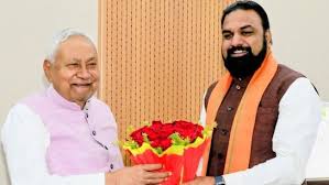 नीतीश कुमार का बयान — बिहार में नई सरकार को पूरा सहयोग देने का वादा