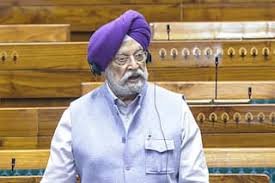 पेट्रोलियम मंत्री हरदीप पुरी मध्य पूर्व संकट के बीच भारत की तेल आपूर्ति पर बयान देते हुए