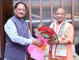 बस्तर में मध्य क्षेत्रीय परिषद की 26वीं बैठक के दौरान गृह मंत्री अमित शाह और चार राज्यों के मुख्यमंत्री।