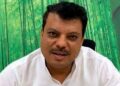 मध्य प्रदेश में भीषण गर्मी के बीच प्रेस कॉन्फ्रेंस या बयान जारी करते नेता प्रतिपक्ष उमंग सिंघार की फाइल फोटो।