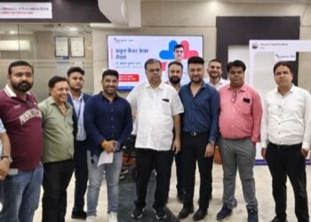 रायपुर प्रेस क्लब में पत्रकारों के लिए आयोजित होने वाले निःशुल्क स्वास्थ्य जांच शिविर का आधिकारिक ब्रोशर या प्रेस कॉन्फ्रेंस।