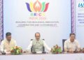भोपाल के कुशाभाऊ ठाकरे कन्वेंशन सेंटर में मीडिया से मुखातिब होने की तैयारी में केंद्रीय कृषि मंत्री शिवराज सिंह चौहान।