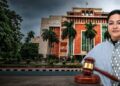 भोपाल में छानबीन समिति की आधिकारिक रिपोर्ट की कॉपी हाथ में लिए मुस्कुराते हुए समर्थकों की बधाई स्वीकार करतीं राज्य मंत्री प्रतिमा बागरी।
