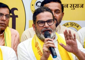 पटना में प्रेस कॉन्फ्रेंस को संबोधित करते हुए जन सुराज के संस्थापक और बांकीपुर उम्मीदवार प्रशांत किशोर।