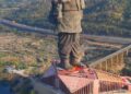 रायपुर के नवनिर्मित चमचमाते डुमरतराई थोक बाजार फेस-2 के मुख्य प्रवेश द्वार और परिसर के बीचों-बीच प्रतिमा स्थापना के लिए तैयार हो रहे बेस चबूतरे की ग्राफिक तस्वीर।