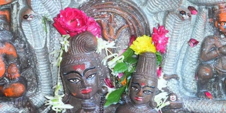 उज्जैन महाकाल परिसर स्थित श्री नागचंद्रेश्वर मंदिर और नागपंचमी दर्शन व्यवस्था।