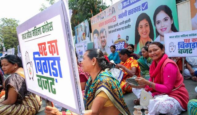 प्रदेश महिला कांग्रेस अध्यक्ष रीना बोरासी इंदौर भोपाल महिला अधिकार बयान।