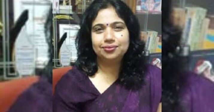 स्वास्थ्य जागरूकता सत्र को संबोधित करते हुए एम्स भोपाल की वरिष्ठ चिकित्सा विशेषज्ञ डॉ. मनीषा श्रीवास्तव।
