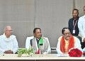 छत्तीसगढ़ के मुख्यमंत्री विष्णु देव साय राज्य में आर्टिफिशियल इंटेलिजेंस और तकनीकी मिशन की शुरुआत करते हुए।