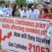 महंगाई और चीनी के बढ़े दामों के विरोध में धरना-प्रदर्शन व 'चीनी सत्याग्रह' करते कांग्रेस कार्यकर्ता।