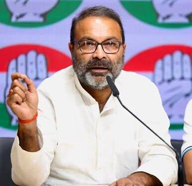 भोपाल स्थित प्रदेश कांग्रेस मुख्यालय (पीसीसी) में पत्रकार वार्ता को संबोधित करते कांग्रेस नेता की फाइल फोटो।