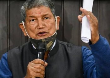 वरिष्ठ कांग्रेस नेता और पूर्व मुख्यमंत्री हरीश रावत एवं देहरादून में प्रवर्तन निदेशालय (ED) की कार्रवाई का दृश्य।