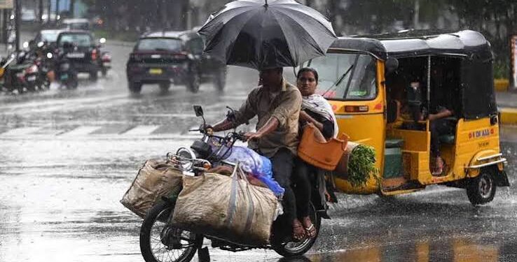 मध्य प्रदेश में साफ होते आसमान के बीच बादलों की छंटाई और मौसम विभाग (IMD भोपाल) द्वारा जारी विदाई का पूर्वानुमान।