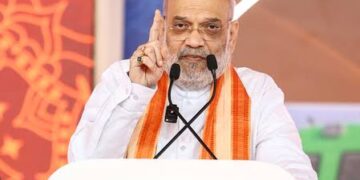 केंद्रीय गृह एवं सहकारिता मंत्री अमित शाह और भोपाल में प्रस्तावित राज्य स्तरीय गोपालक सम्मेलन की तैयारियों की फाइल तस्वीर।